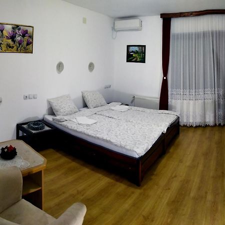 Apartmani "Vila Jelena" Аранделовац Экстерьер фото