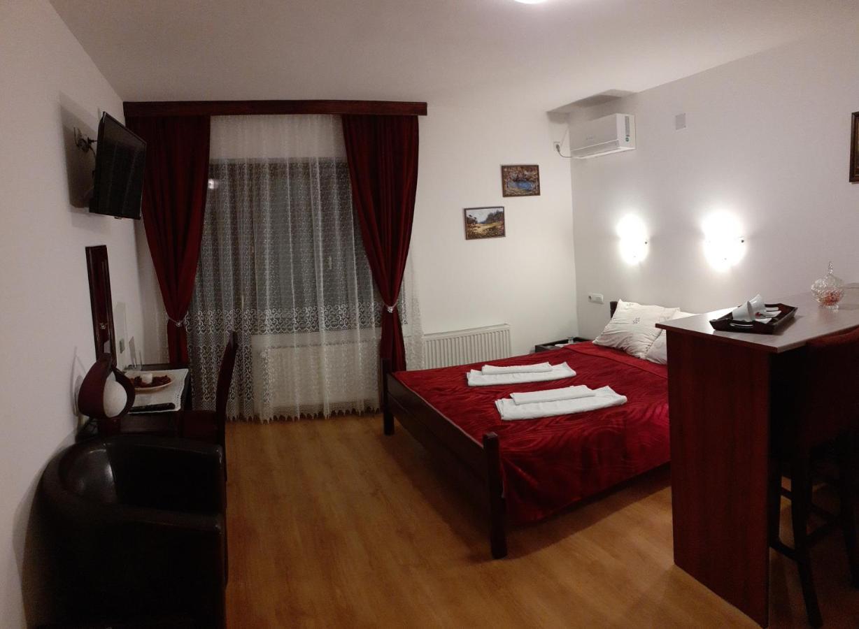 Apartmani "Vila Jelena" Аранделовац Экстерьер фото