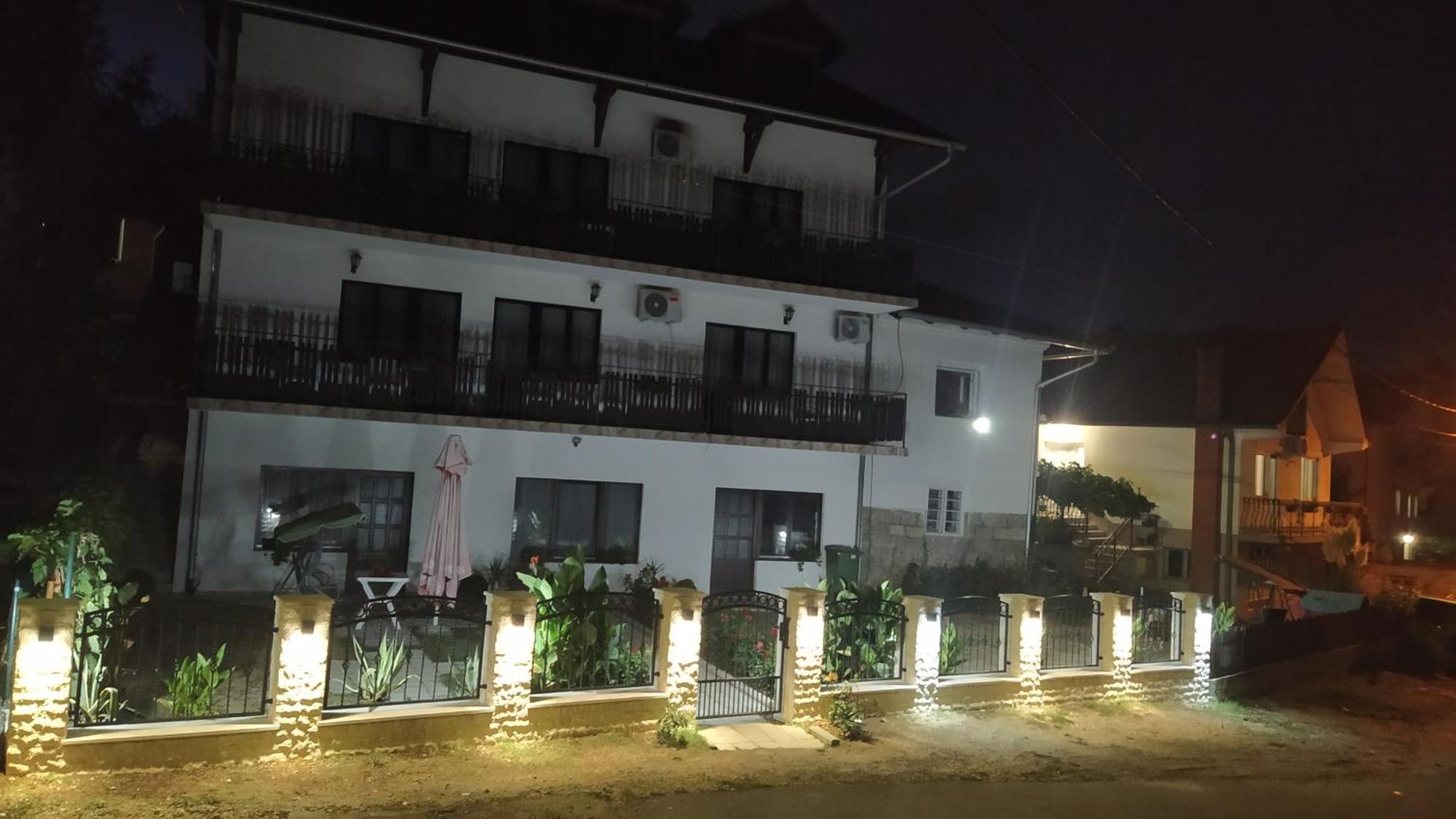 Apartmani "Vila Jelena" Аранделовац Экстерьер фото