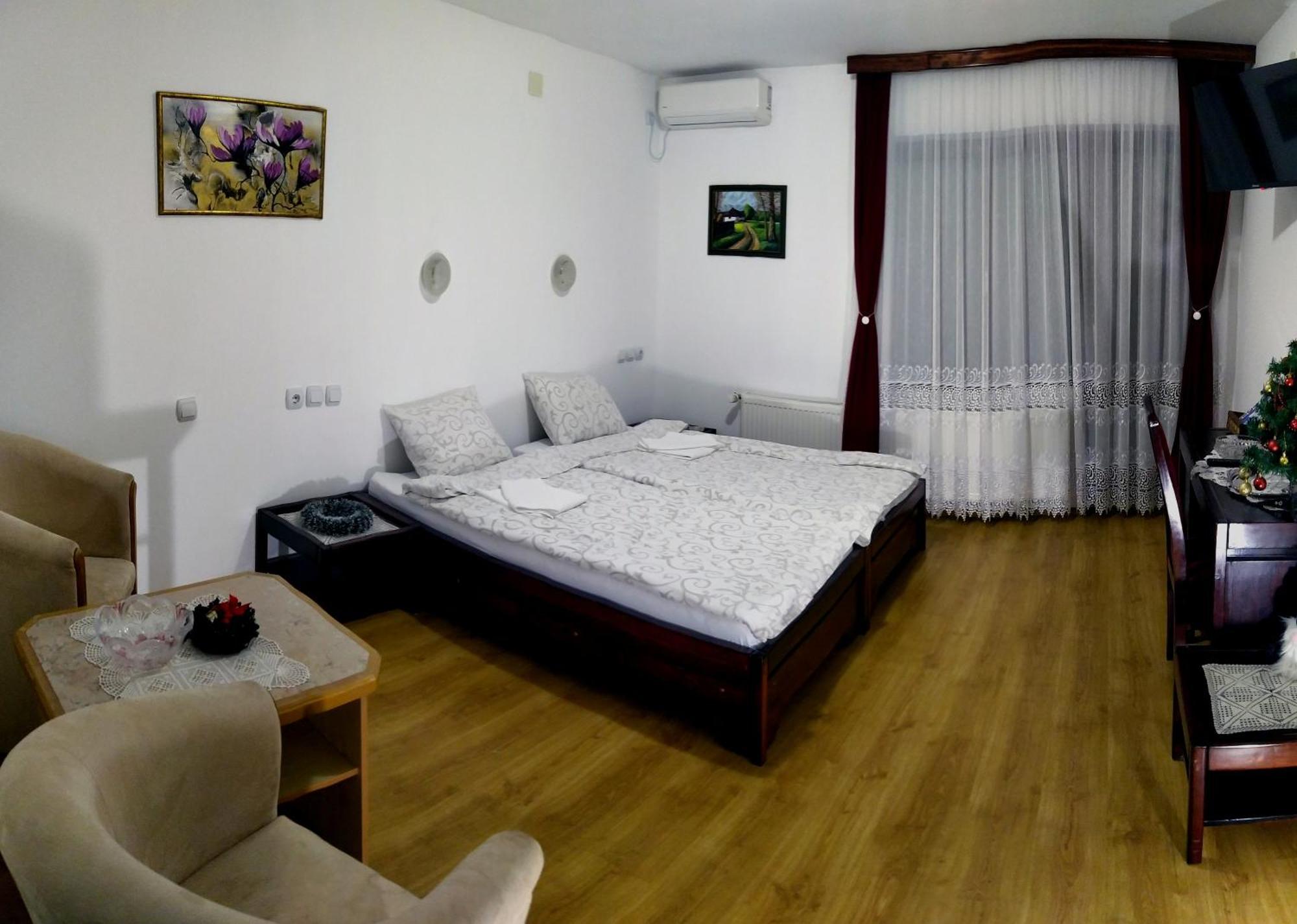 Apartmani "Vila Jelena" Аранделовац Экстерьер фото